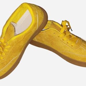 Brand New Women's Size 9 Yellow Canvas Sneakers